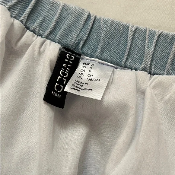 H&M Sky Blue Bubble Mini Skirt - Picture 3 of 3